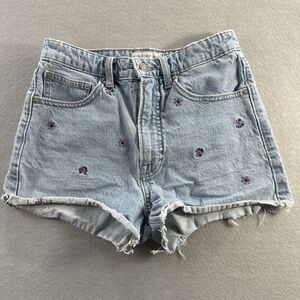 Lucky Brand Women’s 2/26 Lucky Pins Sun/Flower Embroidered Cut-Off Shorts Hip